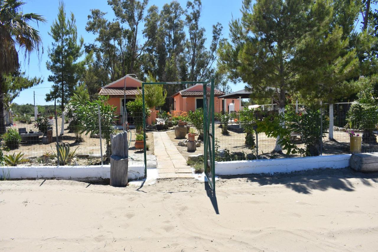 Bouka Beachfront Bungalows Agios Nikolaos  ภายนอก รูปภาพ